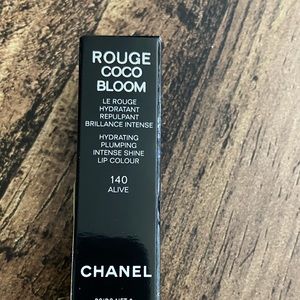 Chanel Coco Bloom Hydration Plumping Lip Shine
